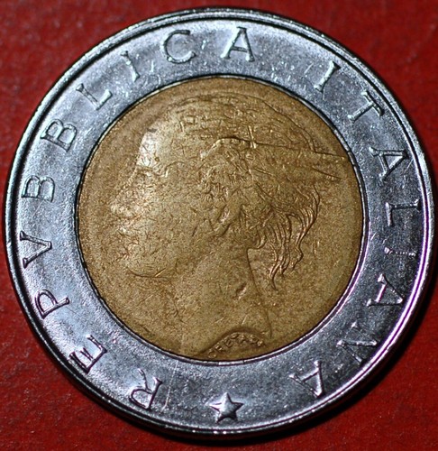 Italy 500 lire 111 - km#,